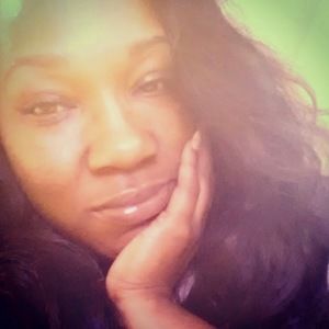 Meet your Posher, Donisha